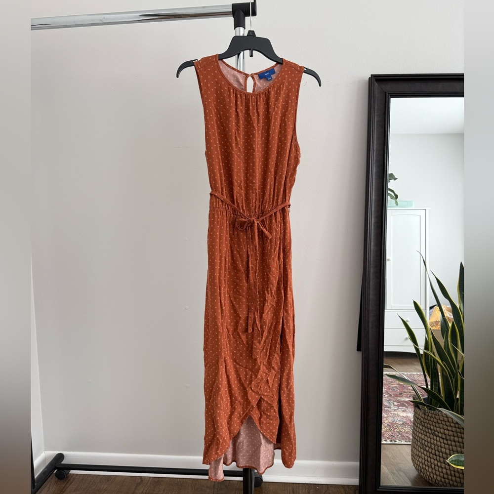 Elegant Rust Sleeveless Dress